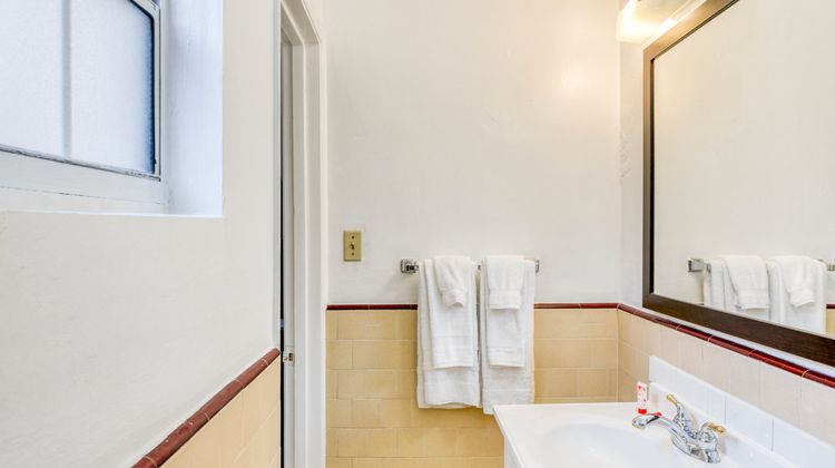 OYO Hotel Gateway Las Vegas Room