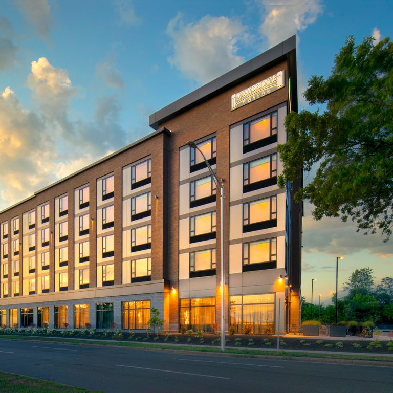 Holiday Inn Express Boston Logan Airport