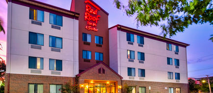Red Roof Inn & Suites Dover Downtown Exterior