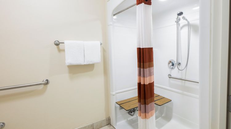 Red Roof Inn Detroit - Warren Room