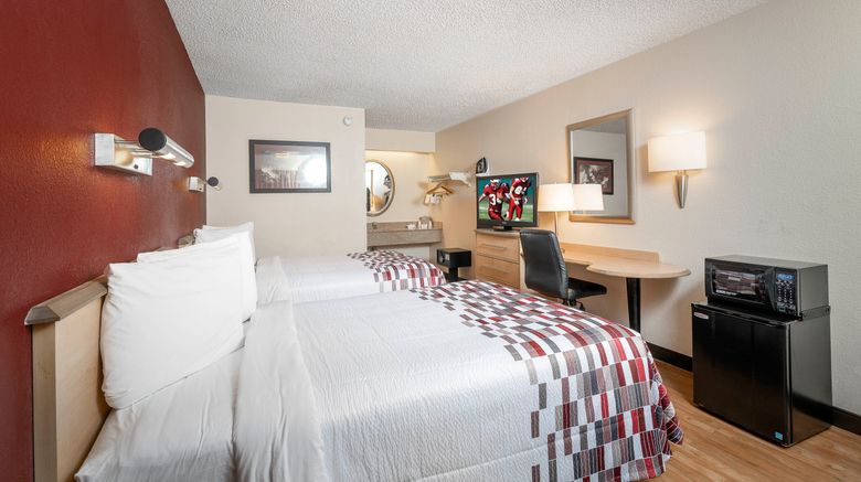 <b>Red Roof Inn Cleveland-Mentor/Willoughby Room</b>. Images powered by <a href="https://www.leonardoworldwide.com/" title="Leonardo Worldwide" target="_blank">Leonardo</a>.