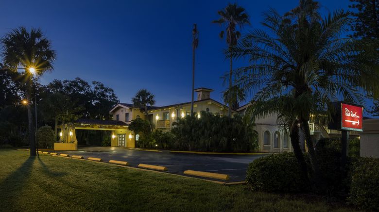 <b>Red Roof Inn Tampa Bay - St Petersburg Exterior</b>. Images powered by <a href="https://www.leonardoworldwide.com/" title="Leonardo Worldwide" target="_blank">Leonardo</a>.
