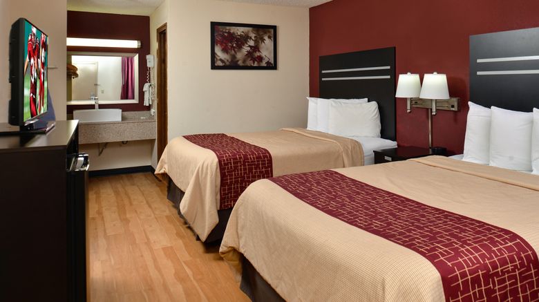 <b>Red Roof Inn Cartersville-Emerson Room</b>. Images powered by <a href="https://www.leonardoworldwide.com/" title="Leonardo Worldwide" target="_blank">Leonardo</a>.