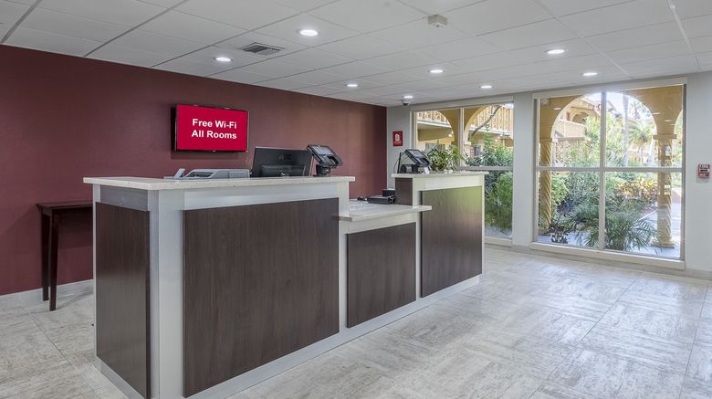 <b>Red Roof Inn Tampa Bay - St Petersburg Lobby</b>. Images powered by <a href="https://www.leonardoworldwide.com/" title="Leonardo Worldwide" target="_blank">Leonardo</a>.