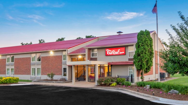 Red Roof Inn Leesburg Exterior. Images powered by <a href="https://www.leonardoworldwide.com" target="_blank" rel="noopener">Leonardo</a>.