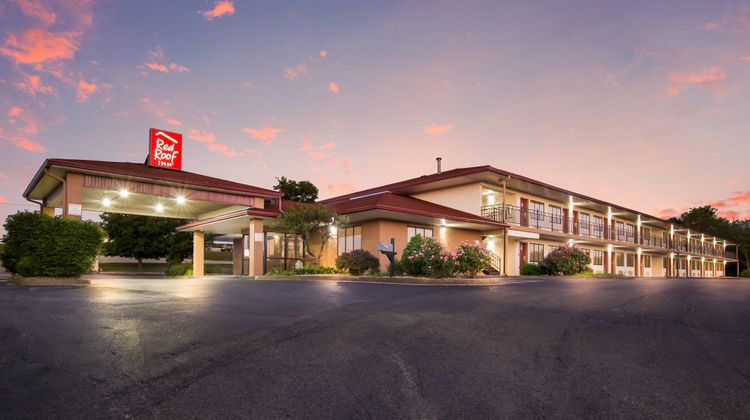 Red Roof Inn Shelbyville Exterior