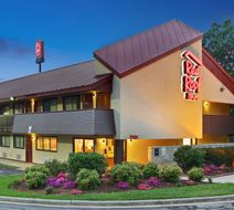 Red Roof Inn Greensboro Coliseum Exterior