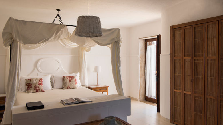 <b>La Peschiera Room</b>. Images powered by <a href=https://www.travelagewest.com/Hotels/Monopoli-Italy/
