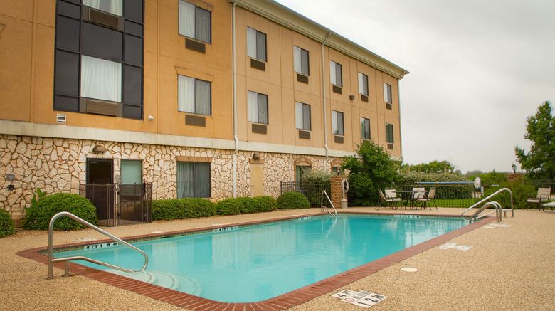<b>Holiday Inn Express Hotel & Suites Pool</b>. Images powered by <a href="https://www.leonardoworldwide.com/" title="Leonardo Worldwide" target="_blank">Leonardo</a>.