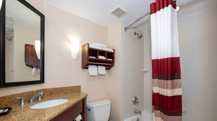 Red Roof Inn Meriden Room
