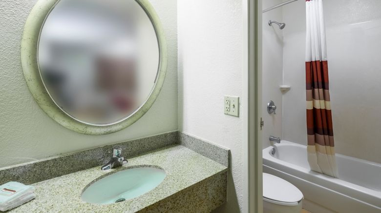<b>Red Roof Inn Jacksonville Airport Room</b>. Images powered by <a href="https://www.leonardoworldwide.com/" title="Leonardo Worldwide" target="_blank">Leonardo</a>.