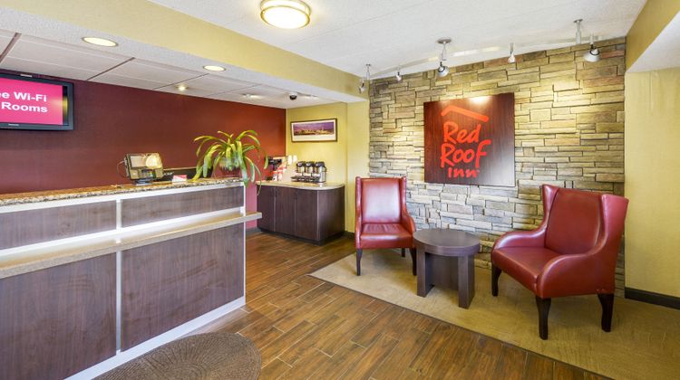Red Roof Inn Richmond South Lobby