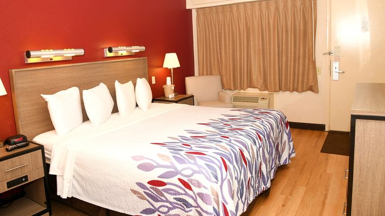 Red Roof Inn Richmond South Room