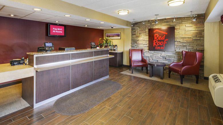 <b>Red Roof Inn Richmond South Lobby</b>. Images powered by <a href="https://www.leonardoworldwide.com/" title="Leonardo Worldwide" target="_blank">Leonardo</a>.