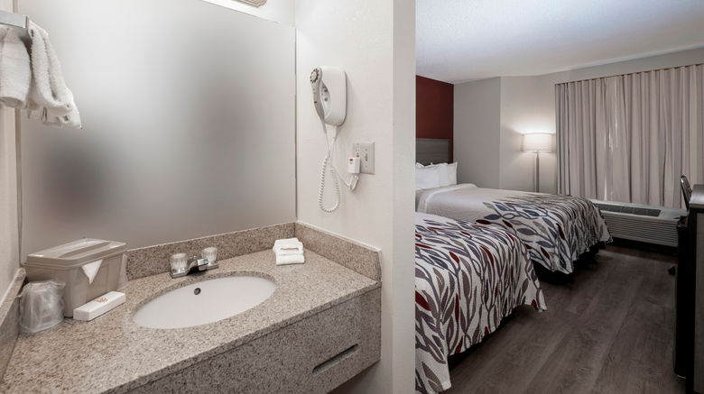 <b>Red Roof Inn Clifton Park Room</b>. Images powered by <a href="https://www.leonardoworldwide.com/" title="Leonardo Worldwide" target="_blank">Leonardo</a>.