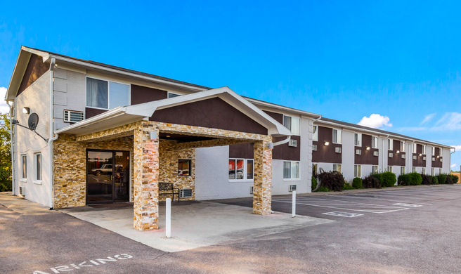 Red Roof Inn Dry Ridge Exterior