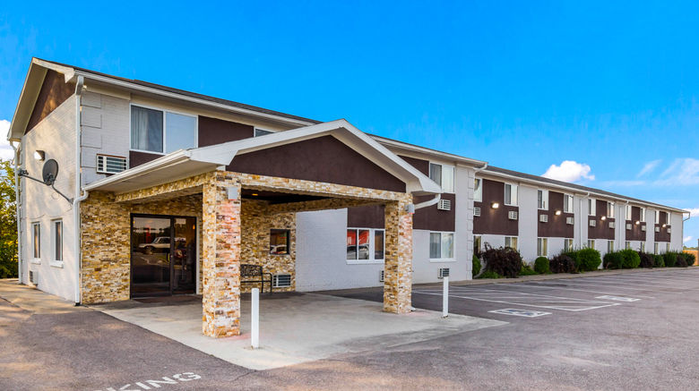 <b>Red Roof Inn Dry Ridge Exterior</b>. Images powered by <a href="https://www.leonardoworldwide.com/" title="Leonardo Worldwide" target="_blank">Leonardo</a>.