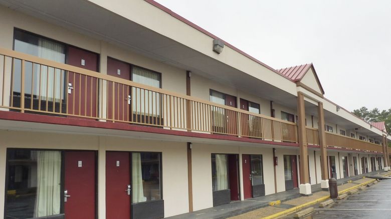 <b>Red Roof Inn Fredericksburg South Exterior</b>. Images powered by <a href="https://www.leonardoworldwide.com/" title="Leonardo Worldwide" target="_blank">Leonardo</a>.
