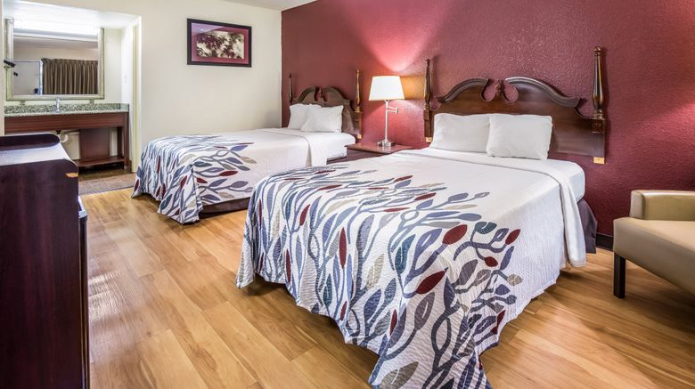 <b>Red Roof Inn Caryville Room</b>. Images powered by <a href="https://www.leonardoworldwide.com/" title="Leonardo Worldwide" target="_blank">Leonardo</a>.