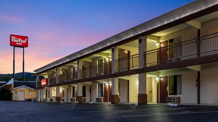 Red Roof Inn Caryville Exterior
