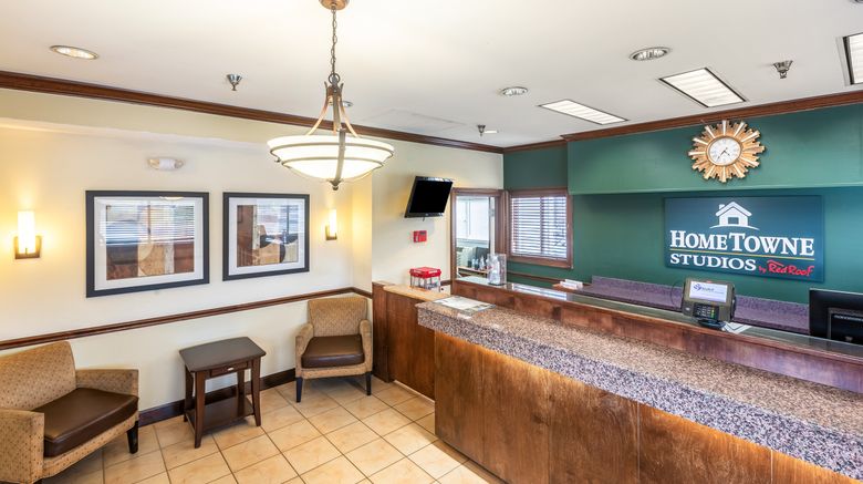 <b>HomeTowne Studios Gainesville Lobby</b>. Images powered by <a href="https://www.leonardoworldwide.com/" title="Leonardo Worldwide" target="_blank">Leonardo</a>.
