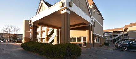 HomeTowne Studios Denver - Lakewood West Exterior