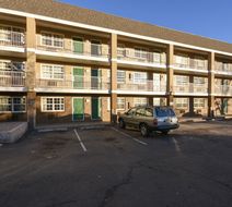 HomeTowne Studios Denver - Lakewood West Exterior