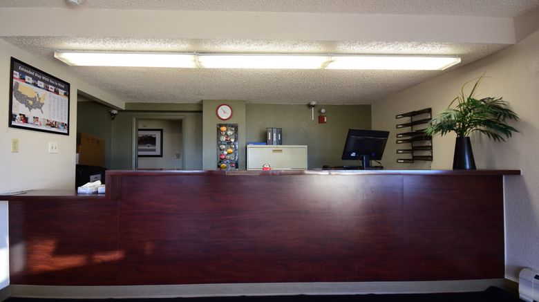 <b>HomeTowne Studios Denver - Lakewood West Lobby</b>. Images powered by <a href="https://www.leonardoworldwide.com/" title="Leonardo Worldwide" target="_blank">Leonardo</a>.