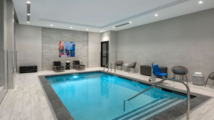 Staybridge Suites Boston Logan Airport Pool
