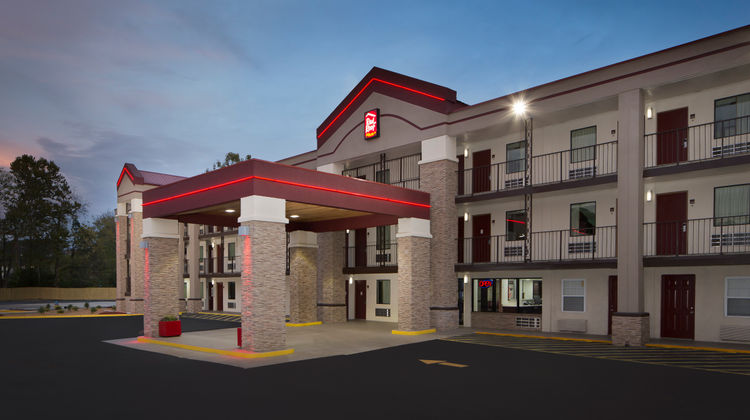 Red Roof PLUS+ Birmingham East-Irondale Exterior