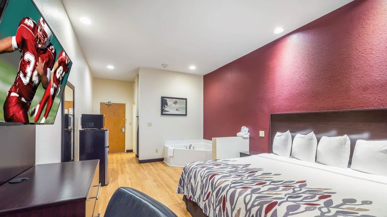 <b>Red Roof Inn Ocala Suite</b>. Images powered by <a href="https://www.leonardoworldwide.com/" title="Leonardo Worldwide" target="_blank">Leonardo</a>.