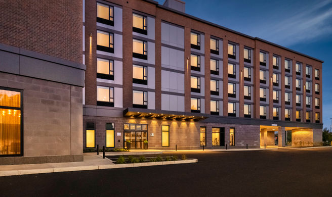 Staybridge Suites Boston Logan Airport Exterior