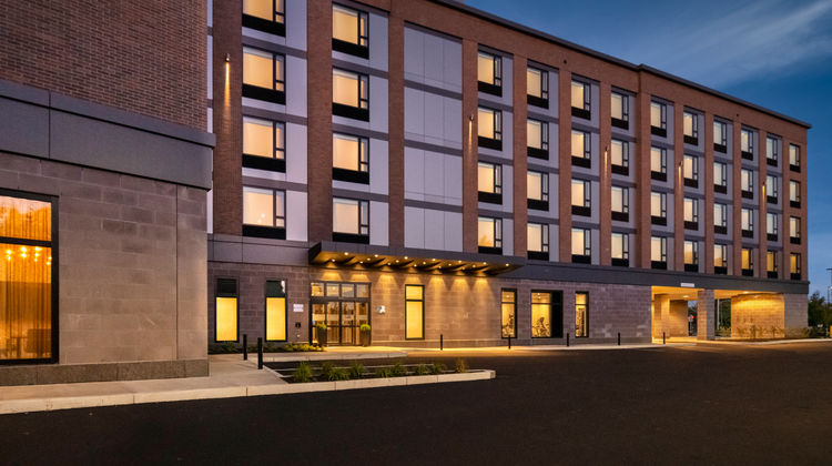 Staybridge Suites Boston Logan Airport Exterior
