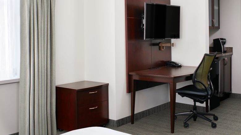 <b>Club Quarters in Boston Room</b>. Images powered by <a href="https://leonardo.com/" title="Leonardo Worldwide" target="_blank">Leonardo</a>.