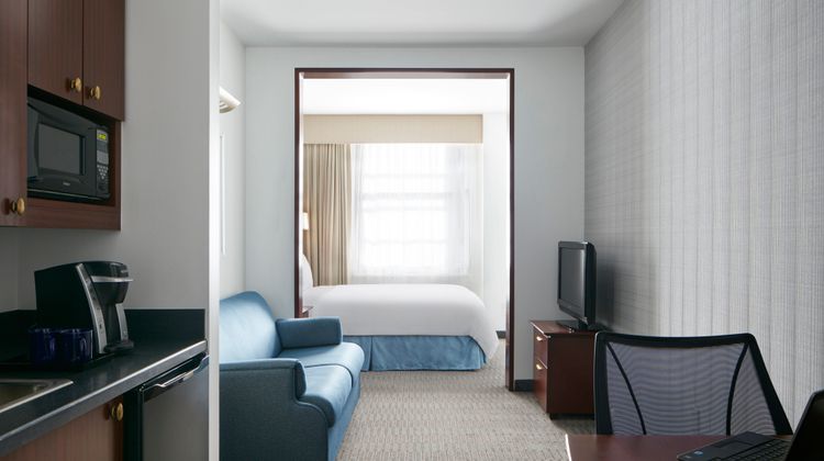 Club Quarters Hotel, Wacker at Michigan Suite