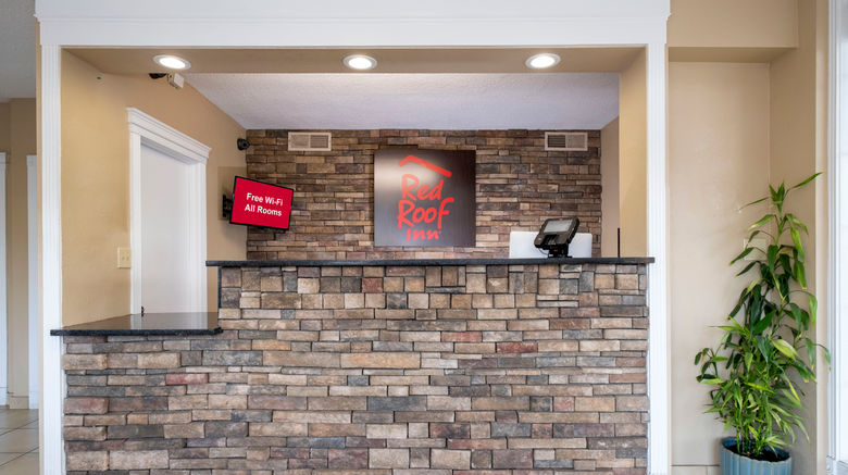 <b>Red Roof Knoxville North-Merchants Drive Lobby</b>. Images powered by <a href="https://www.leonardoworldwide.com/" title="Leonardo Worldwide" target="_blank">Leonardo</a>.