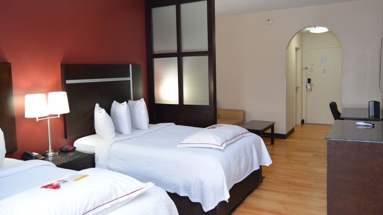 <b>Red Roof PLUS & Suites Chattanooga Room</b>. Images powered by <a href="https://www.leonardoworldwide.com/" title="Leonardo Worldwide" target="_blank">Leonardo</a>.