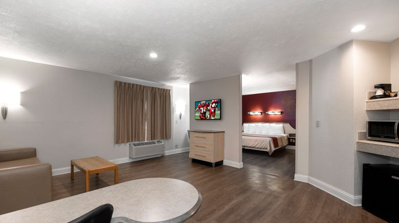 <b>Red Roof Inn Indianapolis - Greenwood Suite</b>. Images powered by <a href="https://www.leonardoworldwide.com/" title="Leonardo Worldwide" target="_blank">Leonardo</a>.