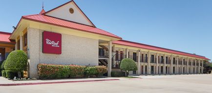 Red Roof PLUS+ Dallas - Addison Exterior