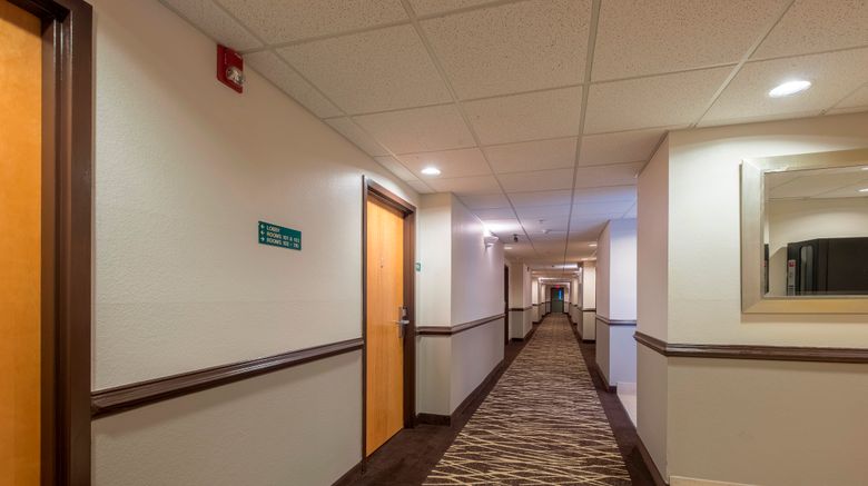 <b>Red Roof Suites Biloxi-Ocean Springs Lobby</b>. Images powered by <a href="https://www.leonardoworldwide.com/" title="Leonardo Worldwide" target="_blank">Leonardo</a>.