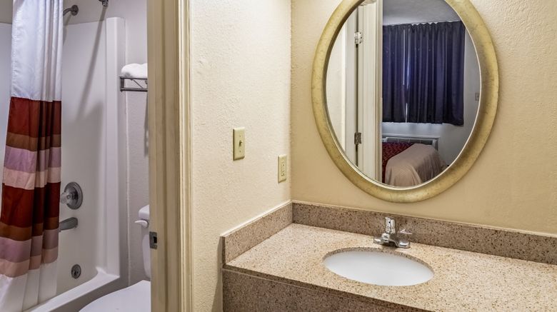 <b>Red Roof Inn Columbus - Taylorsville/Edi Room</b>. Images powered by <a href="https://www.leonardoworldwide.com/" title="Leonardo Worldwide" target="_blank">Leonardo</a>.