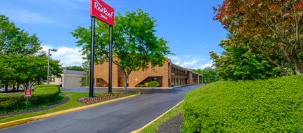Red Roof Inn Edgewood Exterior