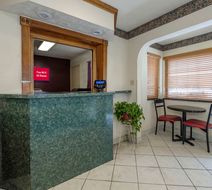 Red Roof Inn Edgewood Lobby
