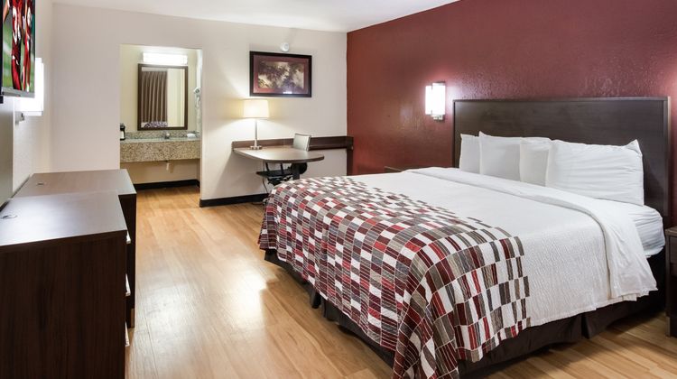 Red Roof Inn & Suites Commerce - Athens Room