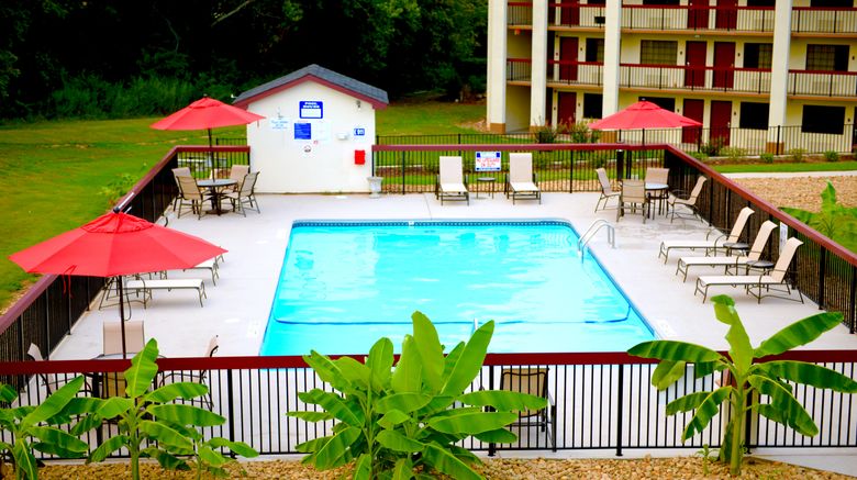 <b>Red Roof Inn & Suites Commerce - Athens Pool</b>. Images powered by <a href="https://www.leonardoworldwide.com/" title="Leonardo Worldwide" target="_blank">Leonardo</a>.