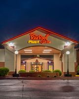 Red Roof PLUS & Suites Opelika