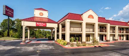 Red Roof Inn & Suites Clinton, TN Exterior