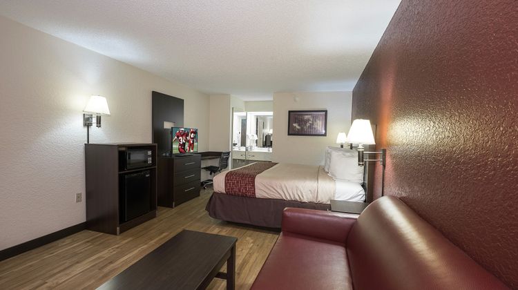 Red Roof Inn Kingsland Room