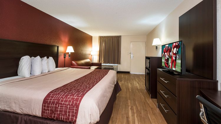 Red Roof Inn Kingsland Room