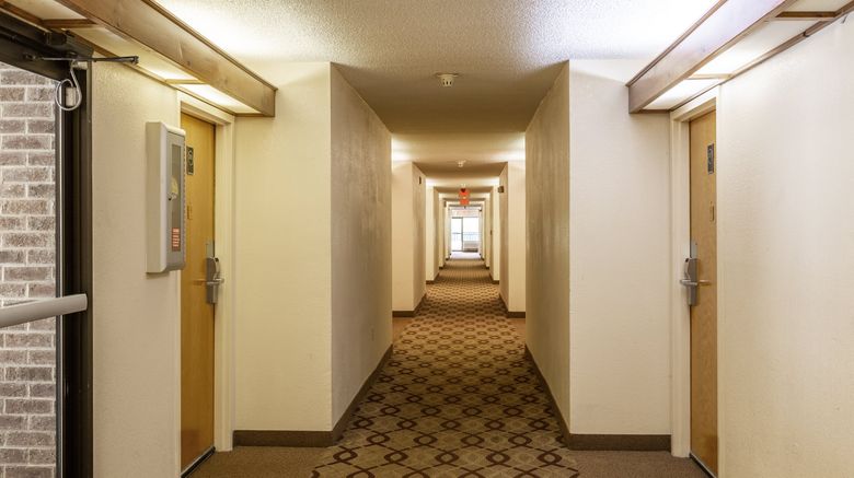 <b>Red Roof Inn Hardeeville Lobby</b>. Images powered by <a href="https://www.leonardoworldwide.com/" title="Leonardo Worldwide" target="_blank">Leonardo</a>.
